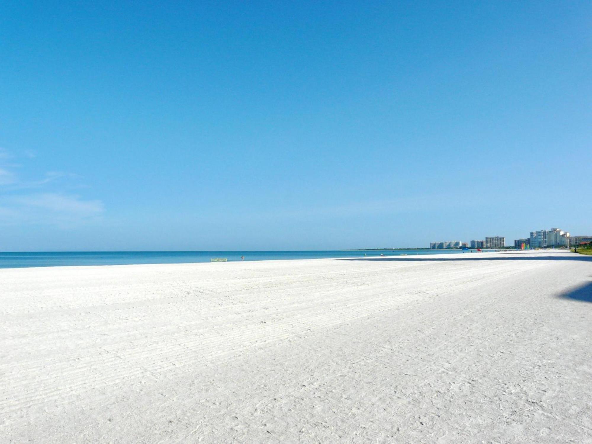Beach Club 216 Marco Island Bagian luar foto